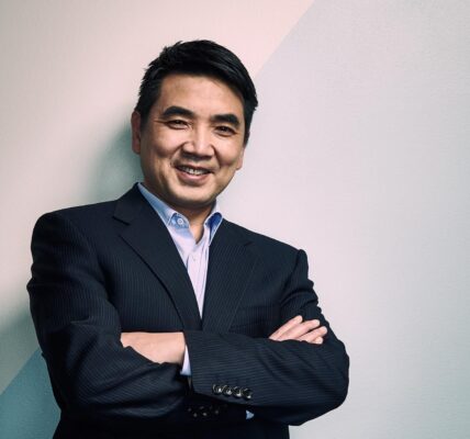 Eric Yuan's Remarkable Success with Zoom: A Journey of Innovation