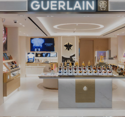 Guerlain flagship boutique on Champs-Élysées, Paris