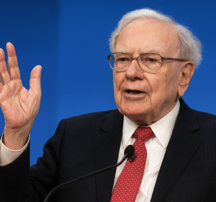 Warren Buffett speaking at a business event in 2025.